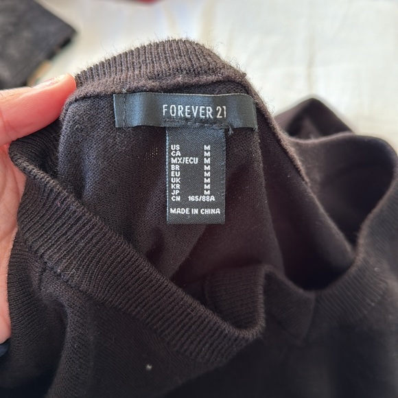 Relaxed Rib-Trim Sweater - Picture 3 of 3